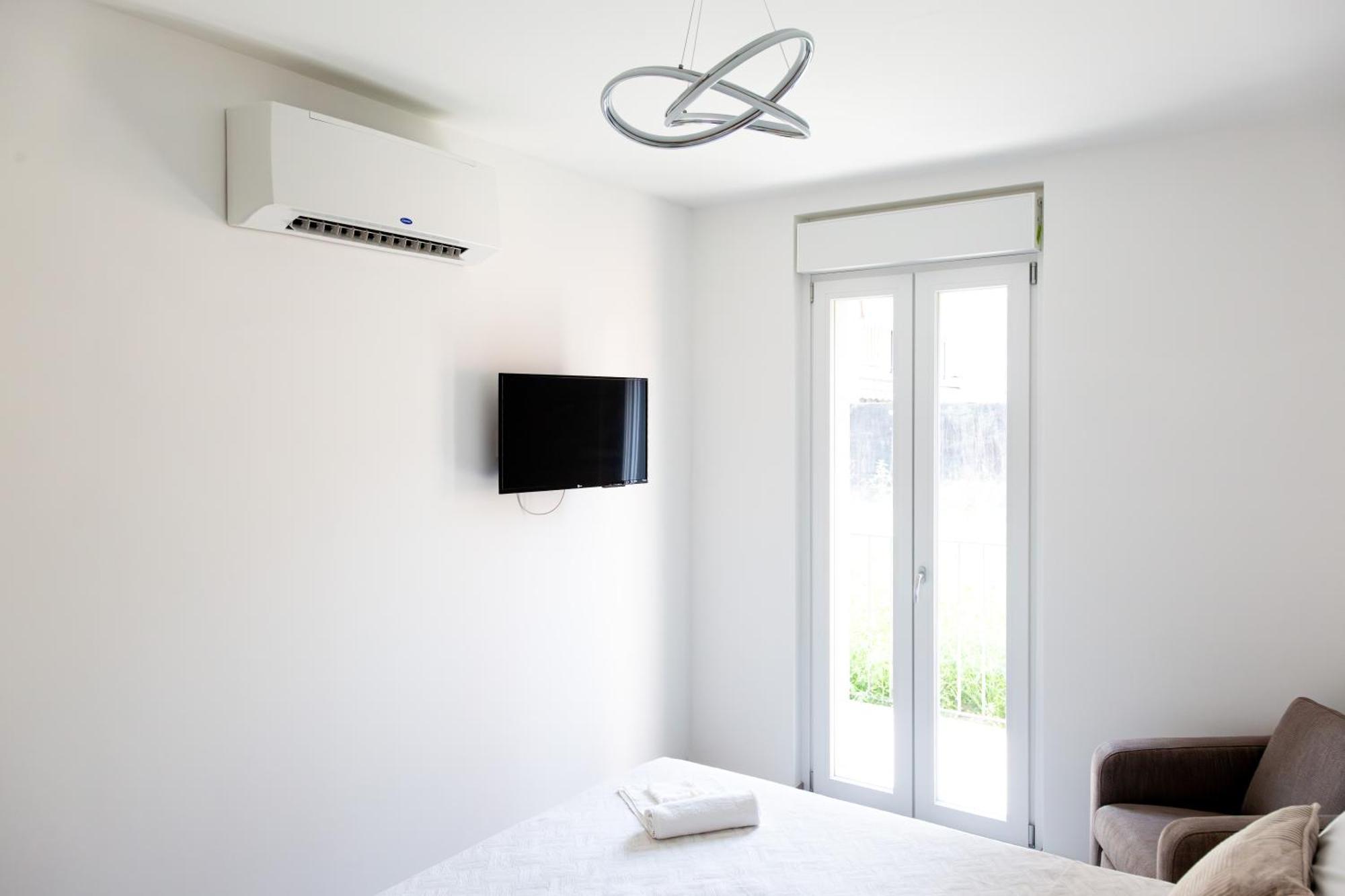 Residenza Elsa Hotel Domodossola Bagian luar foto